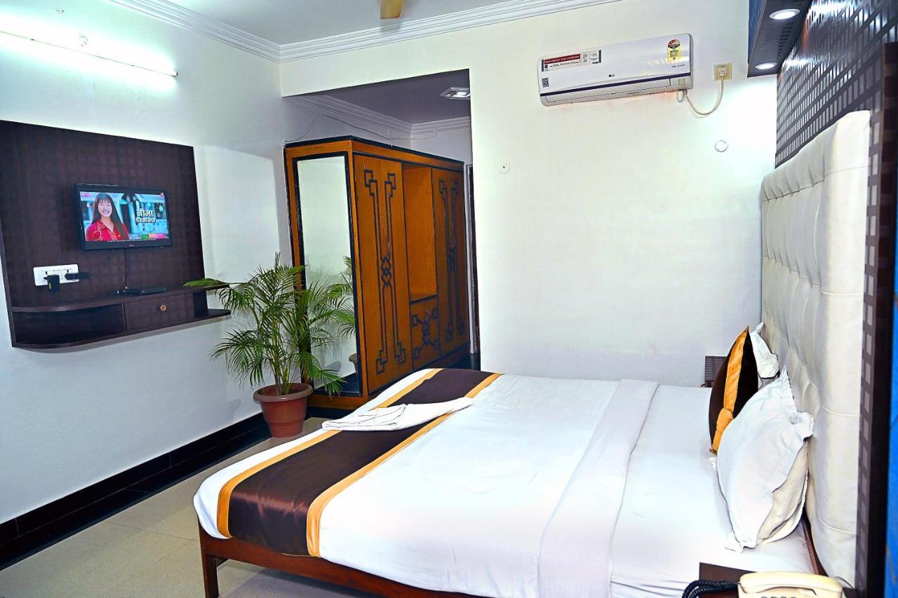 Hotel Rajhans International Bhāgalpur Екстериор снимка