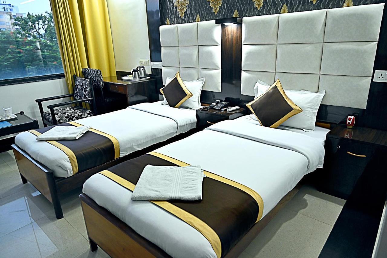 Hotel Rajhans International Bhāgalpur Екстериор снимка